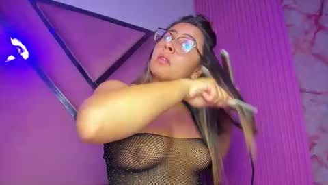 Freya online show from March 5, 3:24 am