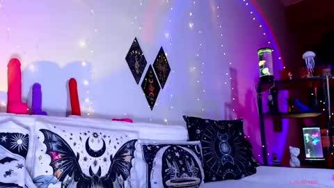 Freya online show from February 26, 5:03 am