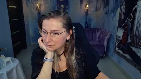 Frida Tander online show from September 13, 1:52 pm