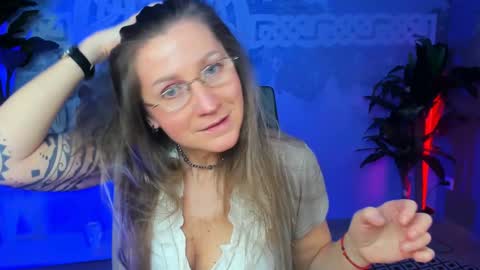 Frida Tander online show from February 3, 9:08 am