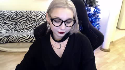 Lilith online show from December 25, 5:58 am