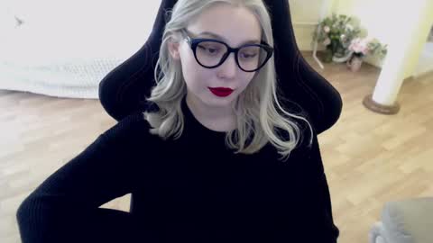 Lilith online show from March 10, 11:55 am