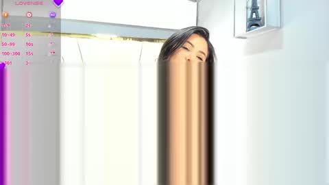 frreeya online show from March 30, 8:41 pm