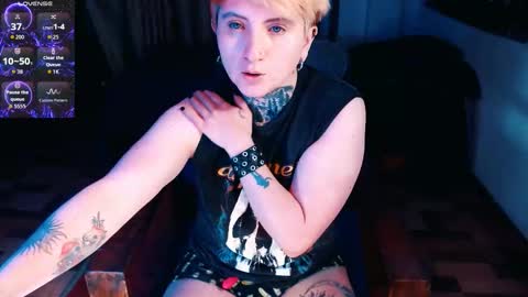          transqueer  online show from November 12, 8:45 am