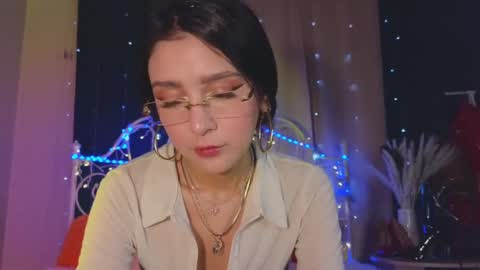 Tiffany online show from February 11, 10:39 pm