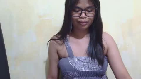fyang_morena online show from October 6, 5:18 pm
