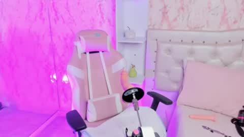 gabbieskinny online show from December 5, 1:12 pm