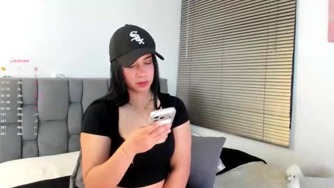 Gabriela  online show from December 18, 3:00 am