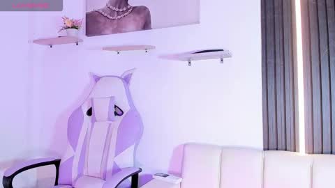 gabrielaa_miller_ online show from September 13, 9:12 pm