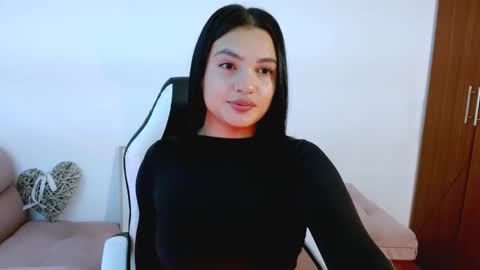 My name is Gabriela.. nice to meet you thumbs up please its very important to me online show from November 13, 3:38 am