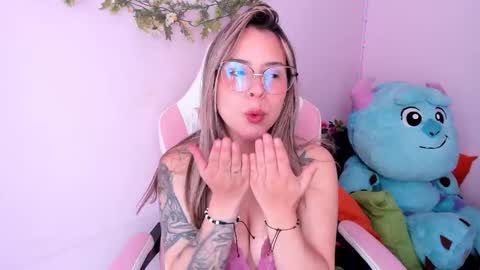 GABRIELA online show from November 9, 2:57 pm