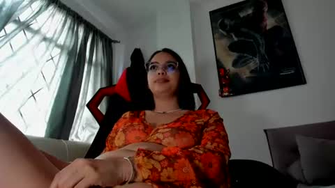 gabyaridiii online show from July 24, 8:16 pm