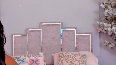 gabyyjones online show from March 2, 11:19 am