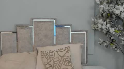 gabyyjones online show from February 12, 11:18 am