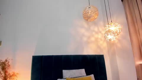 GahiaBelucci online show from April 13, 6:30 pm