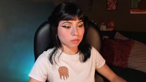 gaia_joness online show from November 25, 8:31 pm