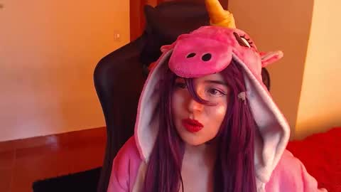 Kate 3 online show from April 3, 8:07 pm