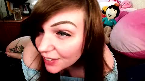 GamerGirlRoxy online show from December 14, 9:20 pm