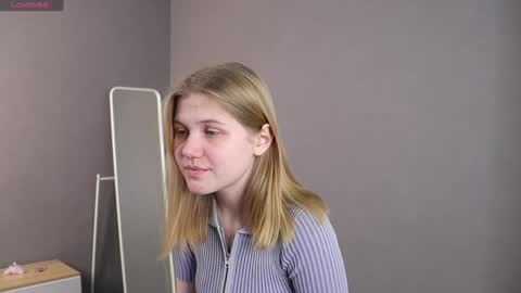 Devona online show from January 18, 3:05 pm