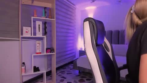 Gemma online show from December 23, 5:44 am