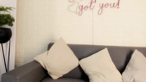 geminis muentes online show from November 22, 7:38 pm