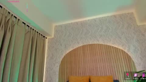 Kendal  online show from September 14, 11:57 pm