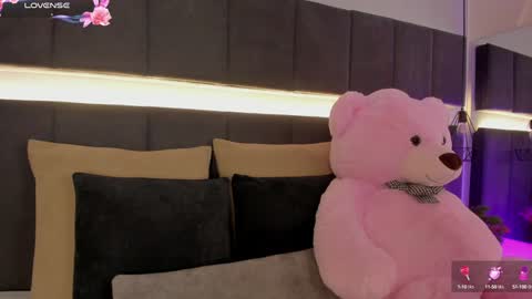 Kendal  online show from January 29, 10:53 pm