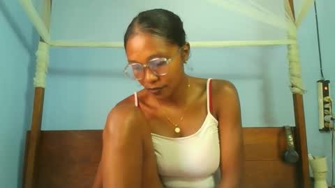 gggloria online show from November 6, 7:47 am