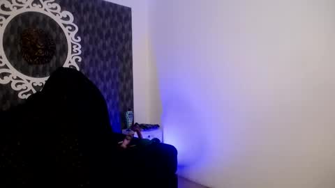 Your Girl  online show from October 14, 3:31 am