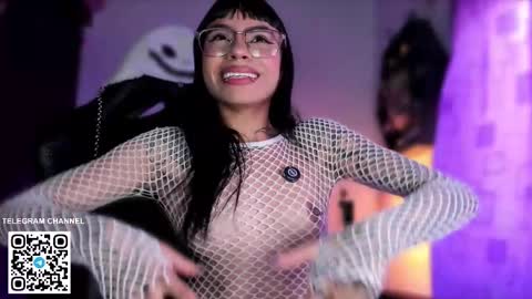 Sara online show from March 11, 6:43 pm