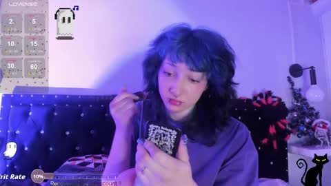 Allison  online show from November 22, 8:44 pm