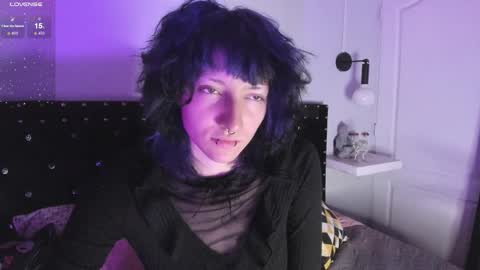 Allison  online show from February 7, 8:35 pm