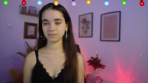Gia Paige18 online show from December 21, 1:59 pm