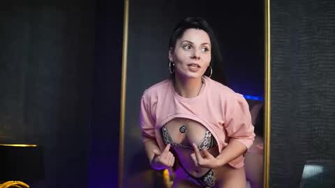  Gia  online show from November 21, 11:29 pm