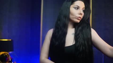  Gia  online show from March 28, 7:35 pm