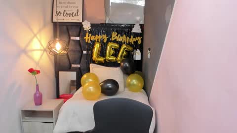 G I A  FOX online show from November 12, 1:42 pm