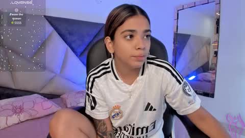 Gia  online show from March 28, 3:55 pm