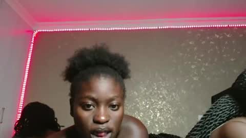 Gianna online show from November 19, 5:35 pm