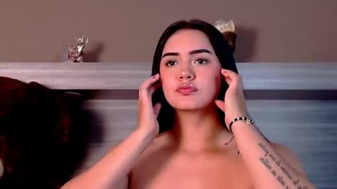 gigi wilden online show from February 5, 11:12 am