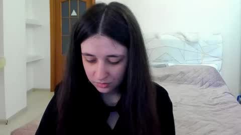 Kate online show from April 17, 9:00 am