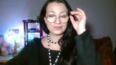 GinaONeon online show from February 16, 8:30 pm