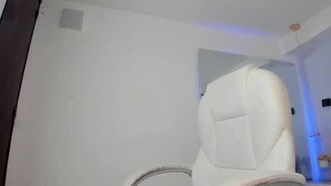 Ginebra Ness online show from October 27, 12:44 pm