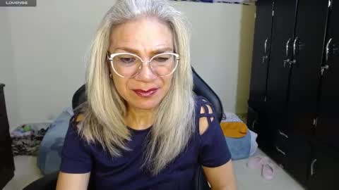 Mary online show from February 9, 4:57 am