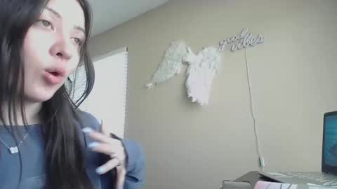 Jasmine online show from January 13, 5:28 pm