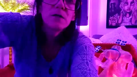 girls227445638252 online show from January 27, 5:26 pm