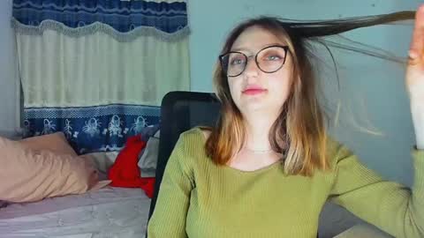 Maze    Thumbs up online show from December 24, 4:11 am