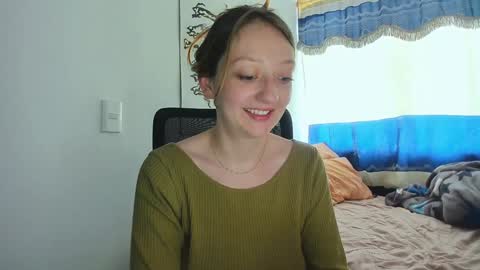 Maze    Thumbs up online show from December 24, 3:58 pm