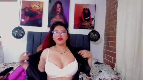  Kylie  online show from March 3, 5:47 am