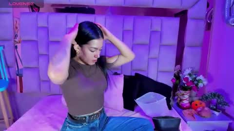 gisell_squirt online show from December 17, 12:31 pm