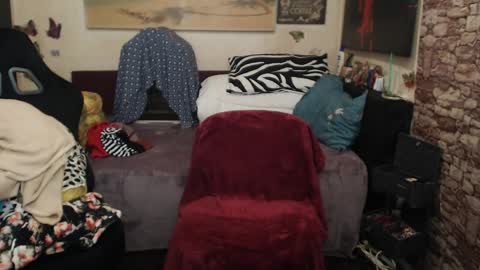 Glamourhottie online show from April 25, 9:23 am